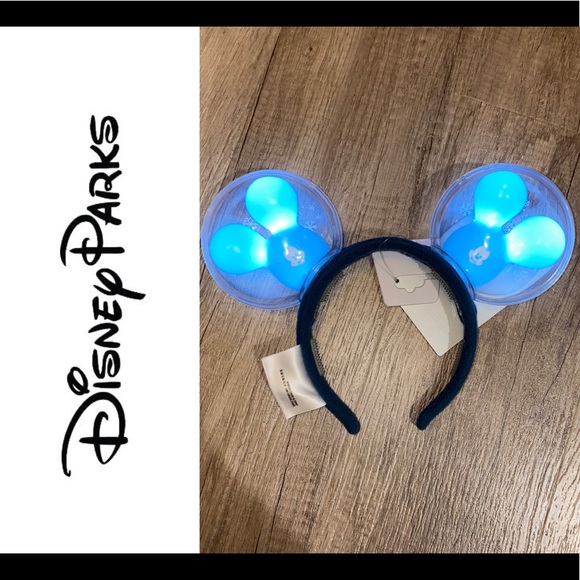 🌸NWT Mickey Mouse Snowman Balloon Light-Up Ear Headband for Adults - Picture 2 of 4